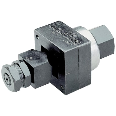 Klauke rektangulærhulstanser 22 x 42 mm med metaldele og præcisionsmærkninger for præcise udskæringer i op til 3,0 mm stålplade.