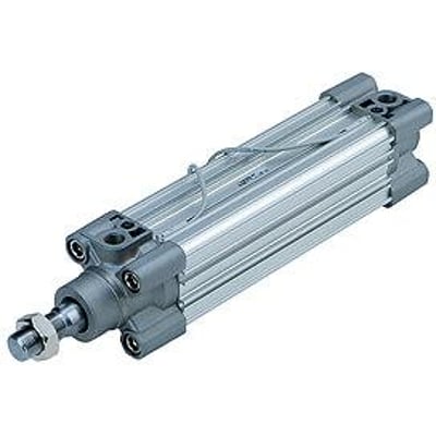 SMC CP96SDB50-250C ISO cylinder med en boring på Ø50-250mm, vist i profil med integrerede trækstænger og grå endebeslag.