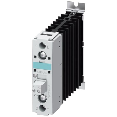 Siemens Sirius 3RF23 solid-state kontaktor med 30A strøm og 48-600V spænding, har sort køleplade.