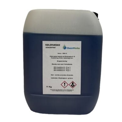 ChemWorks kølervæske koncentrat i en 11 kg blådun tank med tydelig mærkat, der beskriver anvendelse.