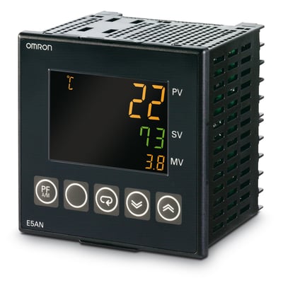 Omron E5AN-HAA2HHBFMD-500 digital temperaturregulator med sort frontpanel og tydeligt display der viser temperaturværdier.