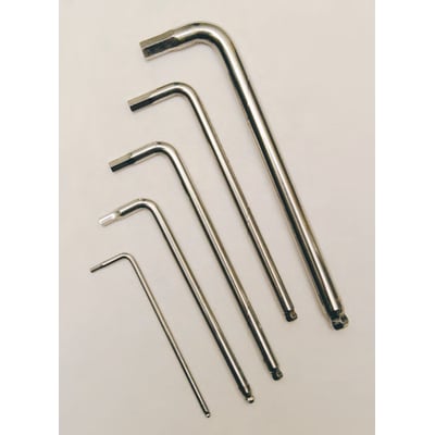 Helmuth A. Jensen rustfri stiftnøgler i forskellige størrelser med kugleender i poleret AISI 465 stål.