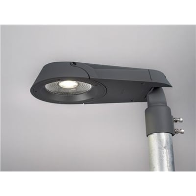 Hide-a-lite Sharp Post LED mastearmatur i antracit med 31W, der lyser med 2950lm på en grå baggrund.