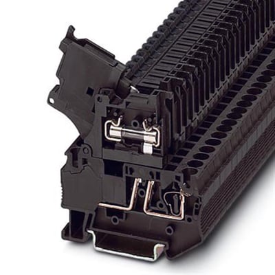 Nærbillede af Phoenix Contact ST 4-FSI/C sikringsklemme, der viser den integrerede sikringsholder og fjedertilslutning detaljeret.