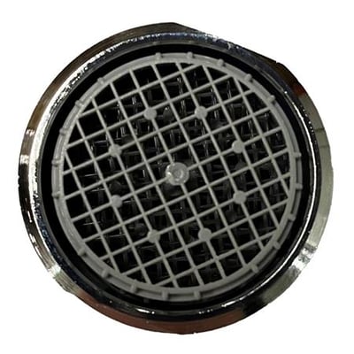 Luftblander med 24mm gevind og 13,5 liter/min flow, set fra forsiden med et groft gittermønster.