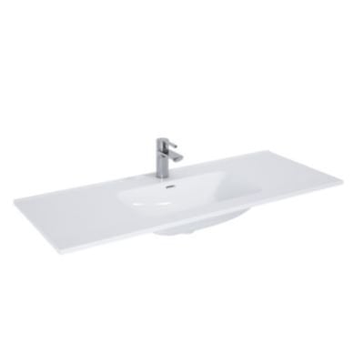 Royo Luxor hvid håndvask på 120 cm med krom armatur og en glat, rektangulær overflade med integreret kumme.