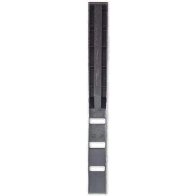 ECCOborder jordspyd til kantafgrænsning, 40 x 40 x 380 mm, fremstillet af sort genbrugsplast med synlige hakker for montering.