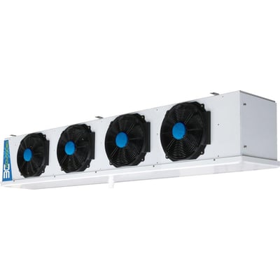 Fordamper 3C-A 3445-C til kølerum med hvidt kabinet og fire sorte ventilatorer, set skråt forfra.