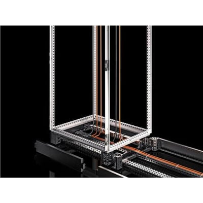 Rittal TX CableNet kabeltracé i grå metal med en højde på 2000 mm og bredde på 308 mm, med kabler ført vertikalt og horisontalt.