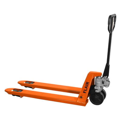 FLAIR FL25102 palleløfter med 2500kg kapacitet og 1150mm gafler i orange stål med sort håndtag.