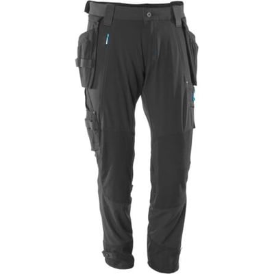 Mascot Advanced Stretch bukser i sort med mange funktionelle lommer på lårene og integreret værktøjsstrop. Bukserne er lavet af 93% nylon og 7% elastan.