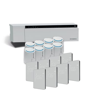 Oversigtsbillede af Pettinaroli V4 trådløse gulvvarmesystem, viser styreboks, telestater og digitale termostater fra et andet perspektiv.