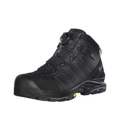 Sidevisning af Grisport sikkerhedsstøvle 74769 i sort, med fokus på støvlens maskuline design og robuste konstruktion.