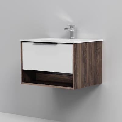 AM.PM Flash møbelpakke i hvid og mørkt træ, monteret på en grå væg, vist med hane og hvid vask fra siden.