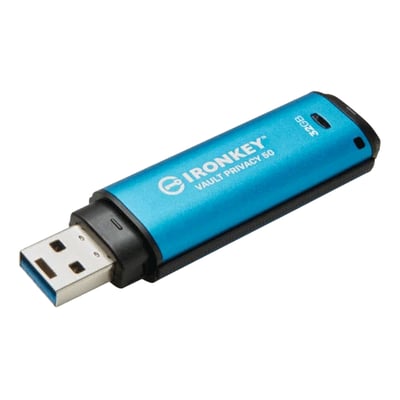 Kingston IronKey Vault Privacy 50C USB-C 128GB i blå metal med tydelig 'IRONKEY VAULT PRIVACY 50' tekst.