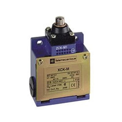 Schneider Electric XCK-M endestop med stempelhoved set fra siden, med tydelig mærkning og metalhus. Kontakttype 1 NO/1 NC.