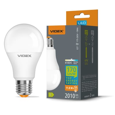 Videx A60 LED-pære med E27-fatning og neutralhvidt lys vises ved siden af den grå og orange produktemballage.
