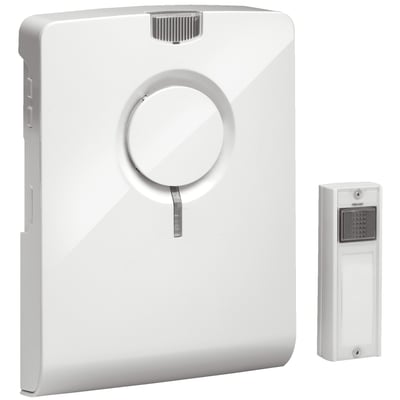 Grothe Klokke trådløs Echo i hvid, vist sammen med den tilhørende trykknap med indbygget blits.