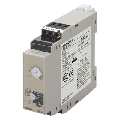 Detaljeret billede af Omron H3DK-G timer til DIN-skinne, viser den kompakte konstruktion og indstillingsskiverne for tidsfunktion.