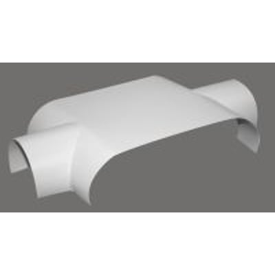 Isogena T-stykke i grå plast med en diameter på 67 mm, vist isoleret på grå baggrund.