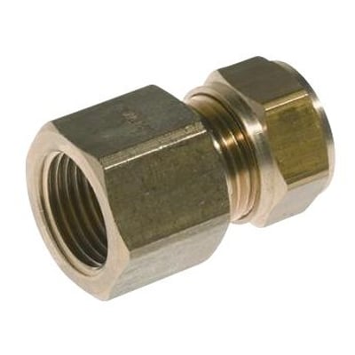 VSH kompressions overgang af messing, med 1/2" gevind og 22 mm muffe til vand, varme og gasinstallationer.