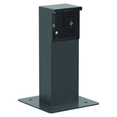 Niko Hydro stikkontaktsøjle i sort rustfrit stål med monteringsflange og åbent rum til stikkontakt. Dimensioner 240x83x68 mm.