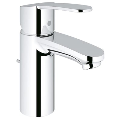 Detaljeret vinkel af Grohe Eurostyle Cosmopolitan S-Size krom armatur, der viser grebets ergonomiske form og tudens glatte kurve.
