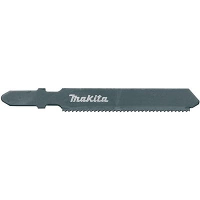 Detaljeret billede af Makita stiksavsklinge P-05929 med 24 tænder pr. tomme, fremhæver produktets præcision.