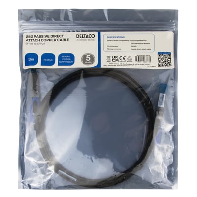 Deltaco 25G SFP28 DAC kabel på 3 meter i sort, vist i sin originale emballage med diverse specifikationer.