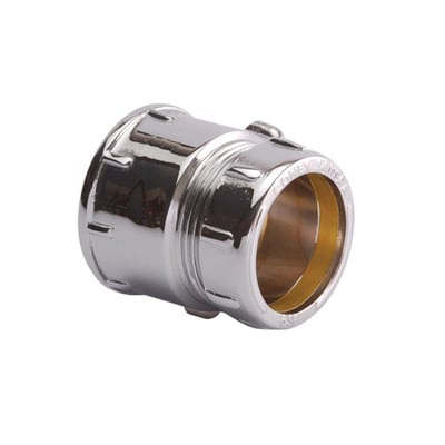 Nærbillede af forkromet overgangsfitting til 10 mm rør, med messingfarvet klemring og blank overflade.