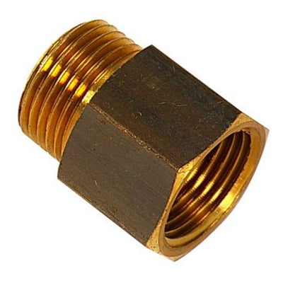 Isiflo Holmgrens spidsmuffe MS i messing med 3/8" x 3/8" gevind, set skråt med begge gevindender synlige.