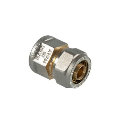 ALU muffeovergang 16 mm x 1/2" i metal, med "Made in Italy" indgraveret på siden.