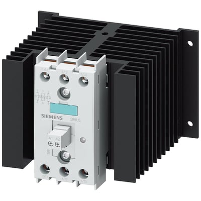 Siemens 3RF2 solid-state kontaktor med 40A strømstyrke og integreret køleplade i sort metal.