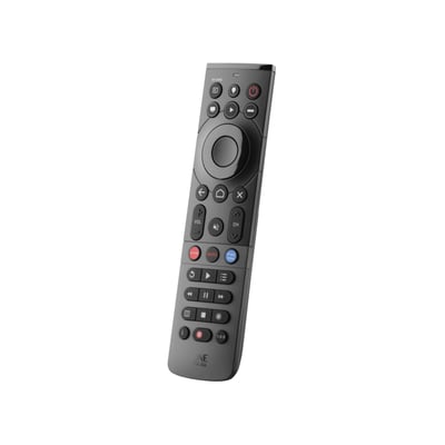 Detaljeret vinkelbillede af One For All Smart Streamer URC 7945 fjernbetjeningen, der fremhæver dens ergonomiske design og knaplayout.