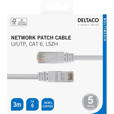 Deltaco hvidt Cat 6-netværkskabel på 3 meter vist på emballagen med begge RJ45-stik og produktets specifikationer.