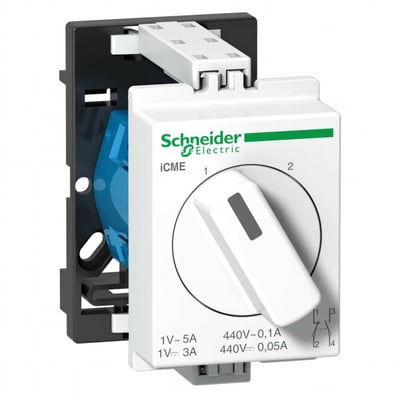 Schneider Electric Acti9 iCME drejeomskifter, 2-polet, 10A, 415V, hvid med grønt logo og drejehåndtag mellem position 1 og 2.