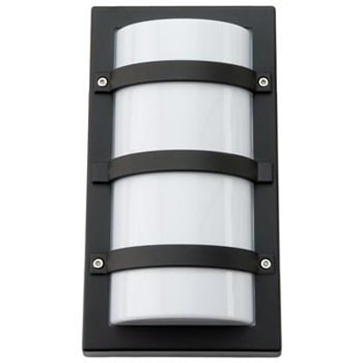 SG Armaturen Trio væg LED armatur i mat sort med hvid opal skærm og tre sorte stropper. Armaturet måler 470 lumen og er IP65/IK10 godkendt.