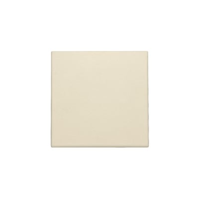 Niko blænddæksel i elegant cream farve, perfekt til at fuldende elinstallationer. Enkel og stilren finish på hvid baggrund.