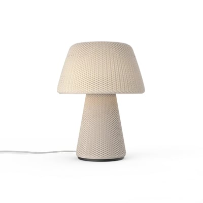 myCreation Voila bordlampe i satin cappuccino, 3D-printet af biocirkulært polykarbonat med E27-fatning.