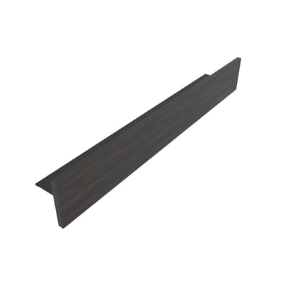 Svedbergs Front 70 hylde i sort ask med matsort finish, vist skråt med den lange forkant og hyldefladen synlig.
