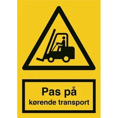 Advarselsskilt i A4-størrelse med sort gaffeltrucksymbol og teksten 'Pas på kørende transport' på gul plast.