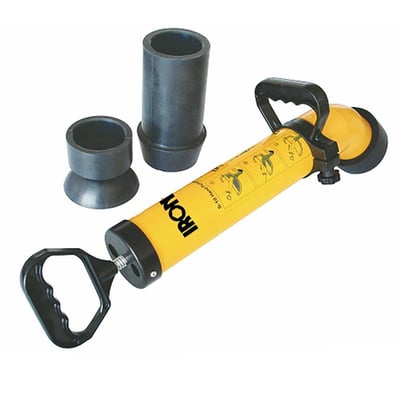 Ironside afløbsrenser med gul pumpe, sort håndtag og lige 95 mm dyse samt to ekstra dyser ved siden af.