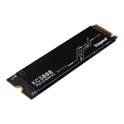 Kingston KC3000 NVMe SSD på M.2 2280-kort med sort overflade og synlige tilslutningskontakter, 4 TB.