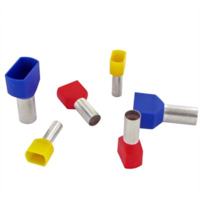 MTO Electric GLW tylle, 0,75 mm² x 8 mm, viste i forskellige farver: blå, rød og gul, med fortinnet kobber og isoleret dobbeltindføring.