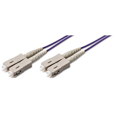 Lilla 0,5m duplex fiberoptisk patchkabel med SC/PC konnektorer i hver ende, 2mm LSZH kappe.