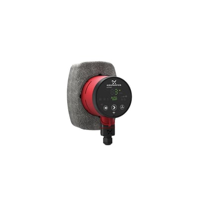 Grundfos ALPHA2 cirkulationspumpe set fra siden med grå isoleringskappe, digitalt display viser AUTOADAPT.