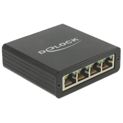 DeLock USB 3.0-adapter type 62966 med fire Gigabit LAN-porte samlet på den ene side af den sorte enhed.