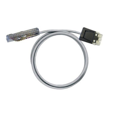 Weidmüller PLC-wire til digitale signaler med gråt kabel lagt i en løkke og stik i begge ender, 36-polet og 0,5 meter.