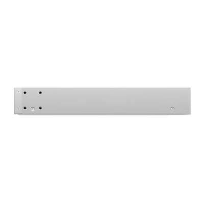 Ubiquiti Next-generation Gateway Pro i rackmonterbart design med fokus på den venstre monteringsflade og skruehuller.