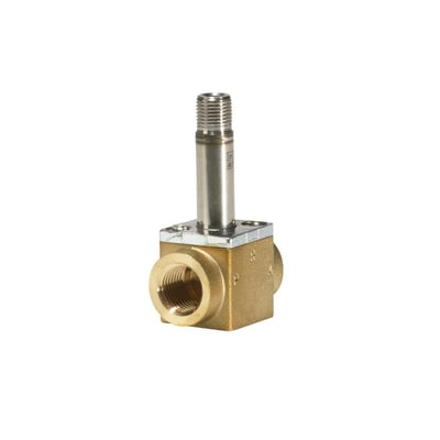 Sidevisning af Danfoss EV310A magnetventil med messing hus og messing gevind, klar til installation.
